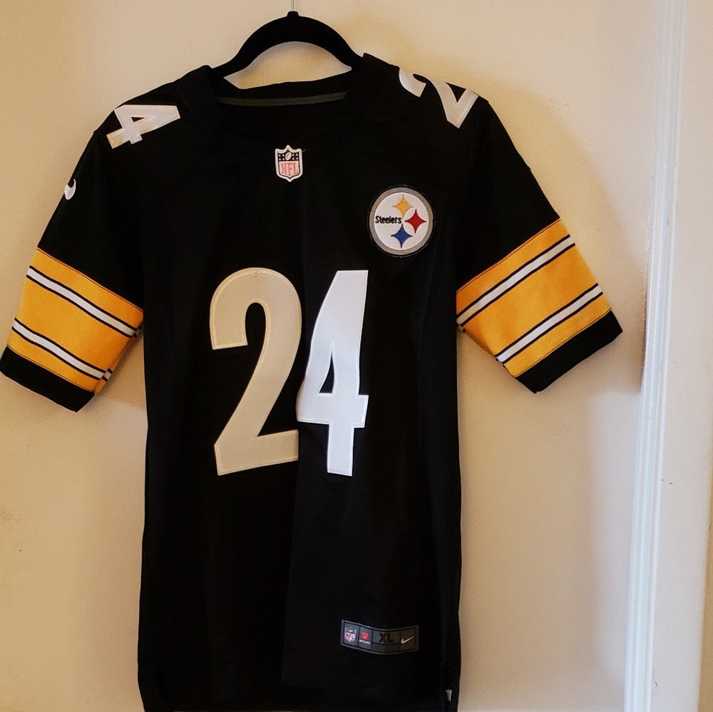 Pittsburgh Steeler Ike Taylor NFL jersey
